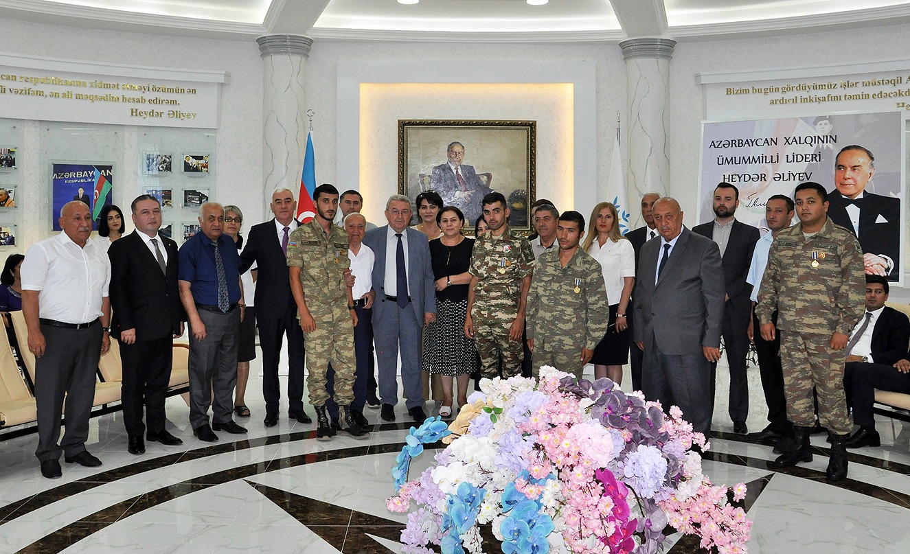 Müstəqil və qüdrətli Azərbaycanın təməlinin qoyulduğu gün - FOTOLAR