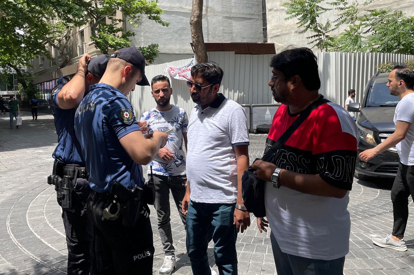 İstanbulda əcnəbilərə yaşamaq icazəsi verilməsi DAYANDIRILIB