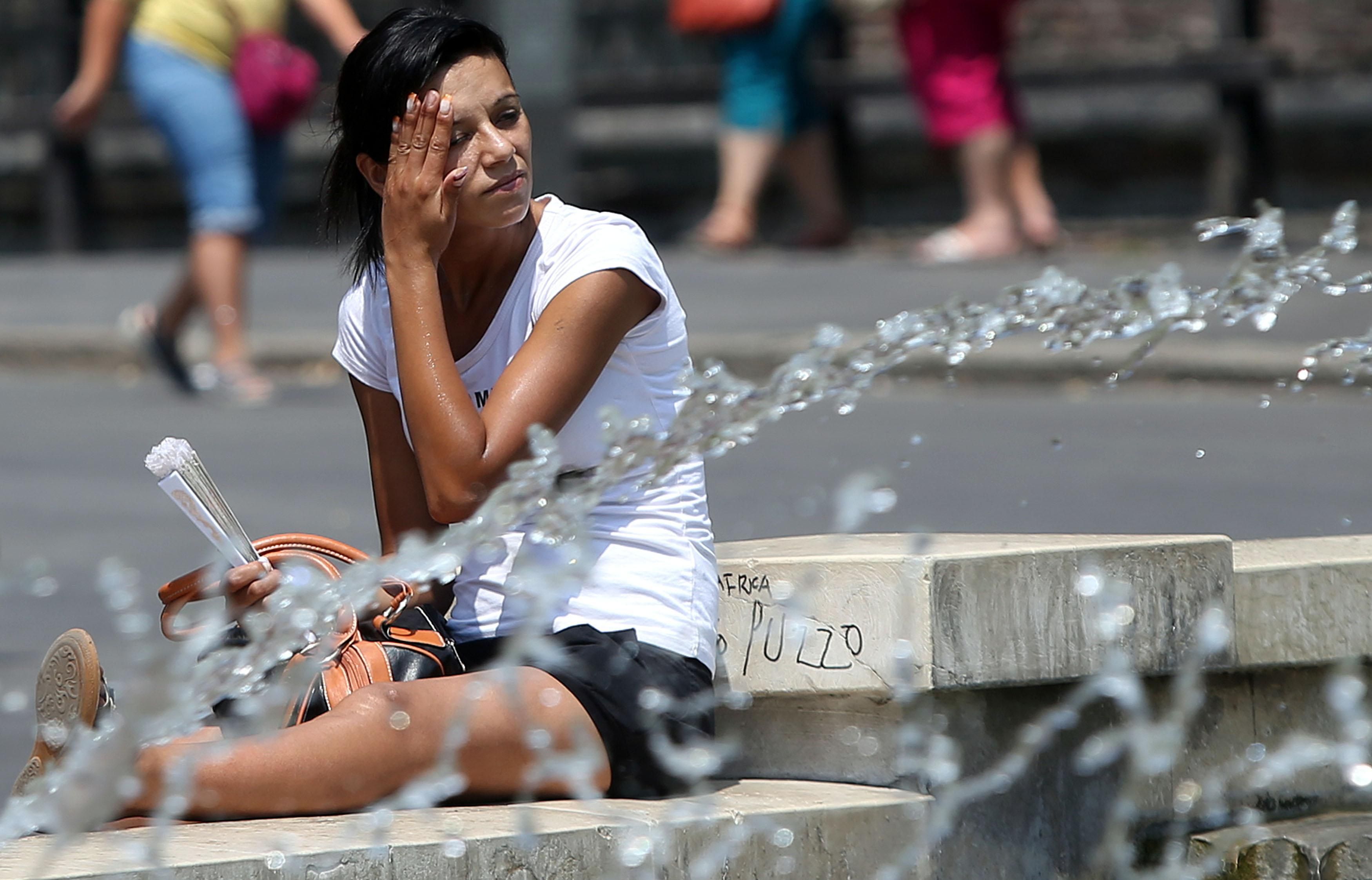 Avropada temperatur 47 dərəcəyə ÇATIR