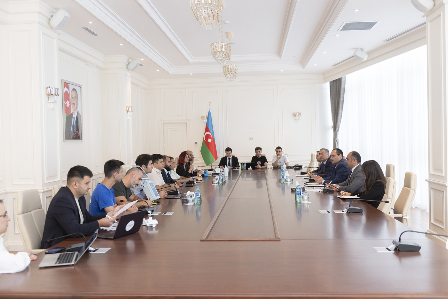 Nazirlikdə startapçılarla görüş keçirilib - FOTO