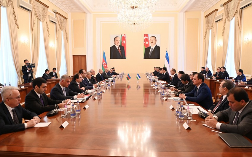 Əli Əsədov Özbəkistan Baş naziri ilə görüşdü