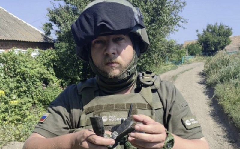 Hərbi jurnalist döyüşdə öldü, foto-müxbir yaralandı