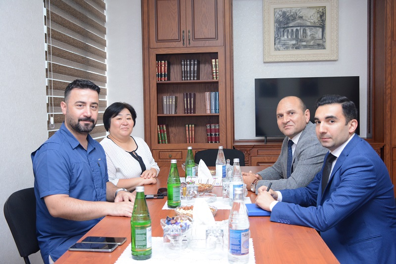 İlahiyyat İnstitutu ilə Ardahan Universiteti arasında danışıqlar aparılır