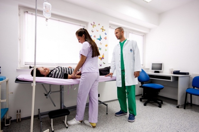 17 tibb müəssisəsində radioloji fəaliyyət DAYANDIRILIB