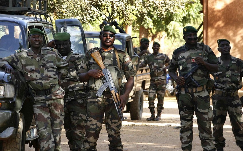 Nigerdə prezidentin devrilməsi təsdiqləndi