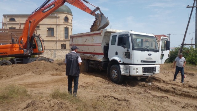 Qanunsuz qum-çınqıl daşıyanlar cərimələnib