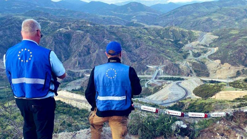 Qərbin Laçın yolu ilə bağlı mövqeyi əsassızdır - Fransalı siyasətçidən etiraz 