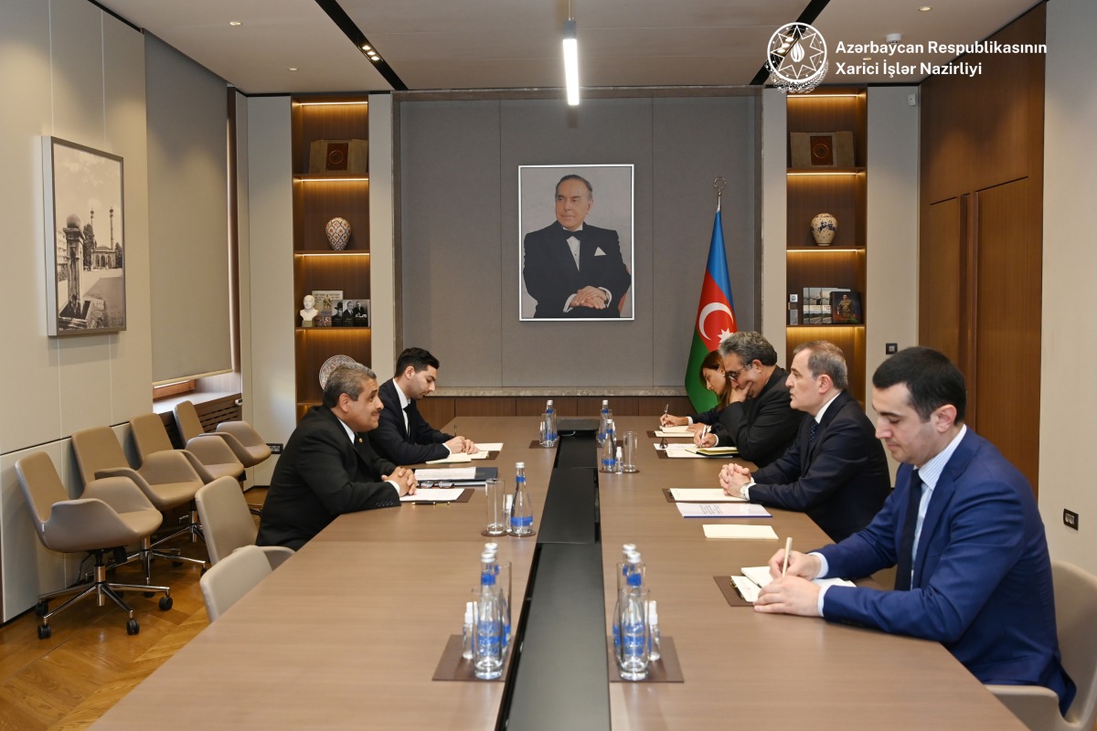 Ceyhun Bayramov Kolumbiyanın yeni səfirini qəbul etdi