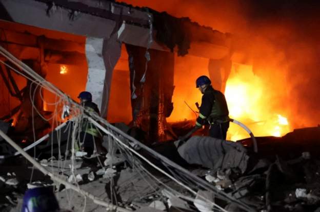 Ukrayna Təhlükəsizlik Xidmətinin binası vuruldu