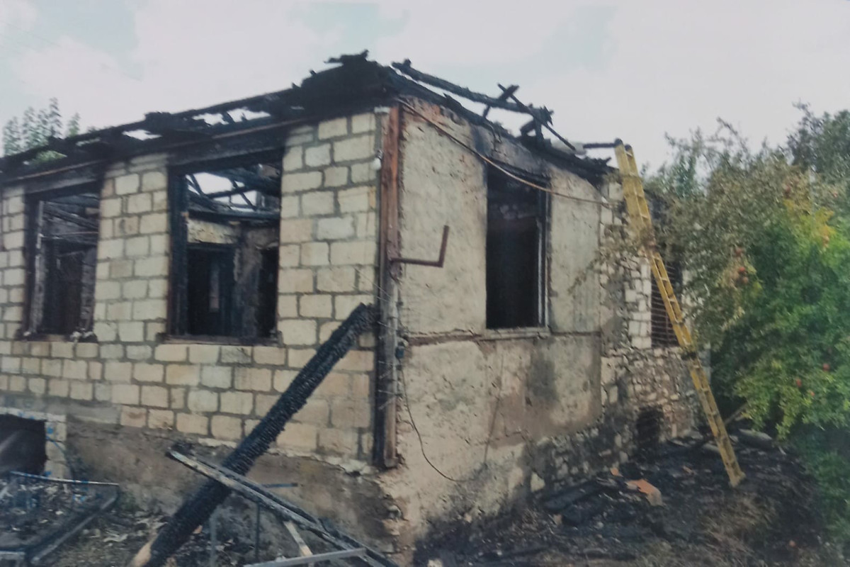 Evi qəsdən yandırdı, polisdən qaça bilmədi