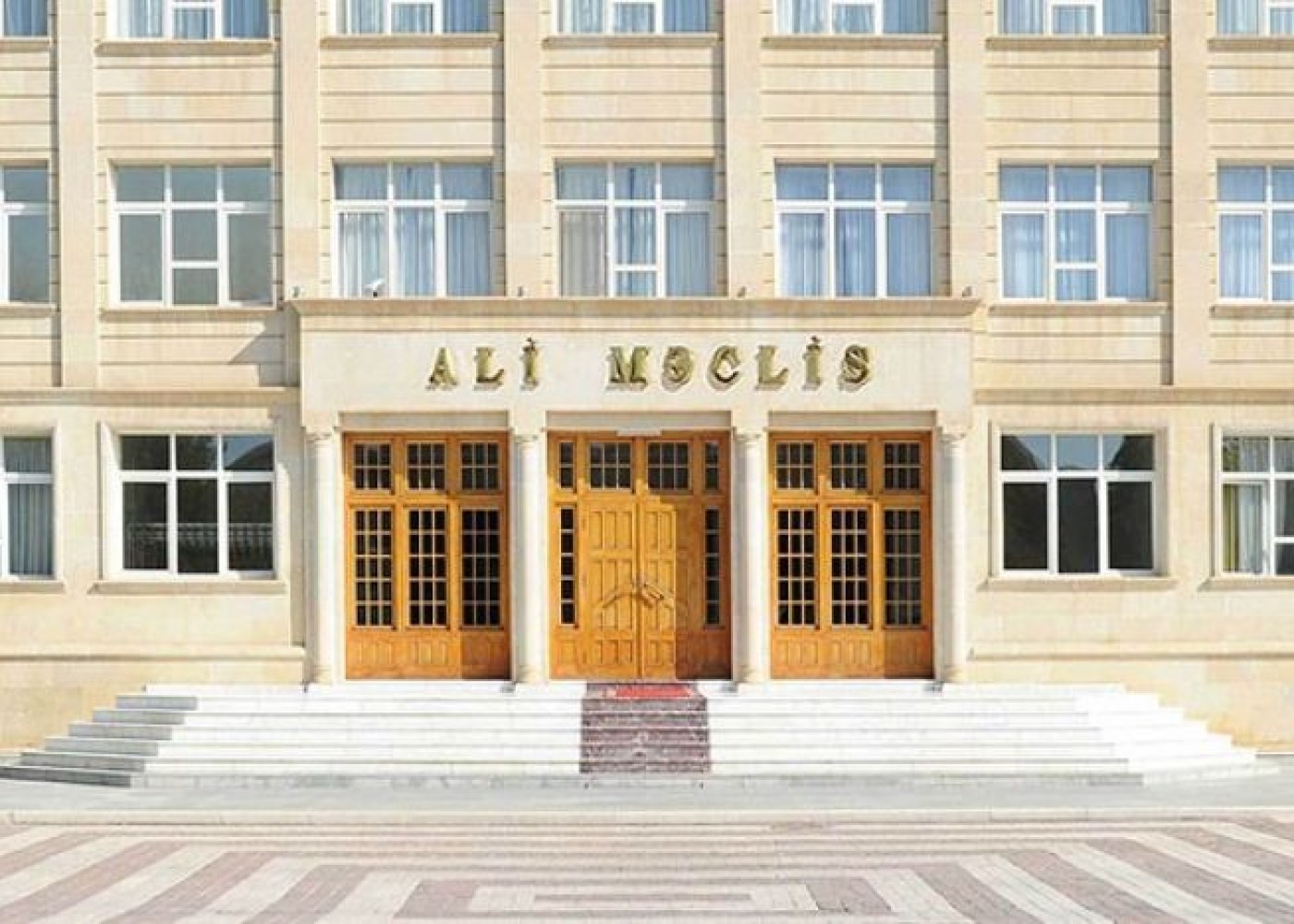 Naxçıvan Ali Məclisində 2 komitə ləğv edildi