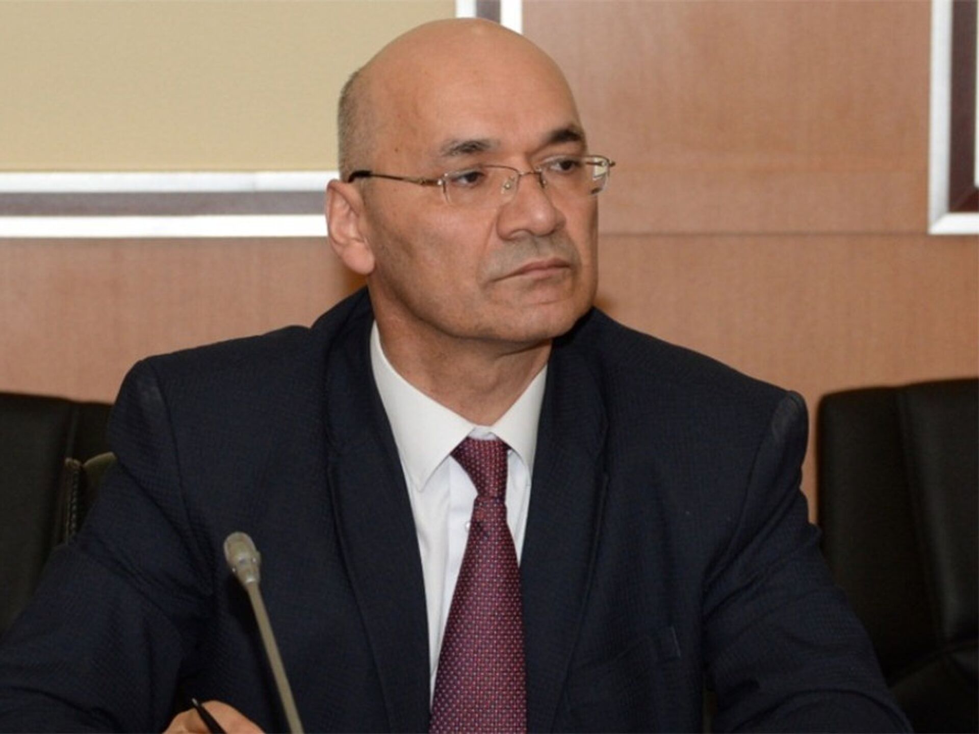 Qurumlar fərdi məlumatlarımıza baxır - Ekspert