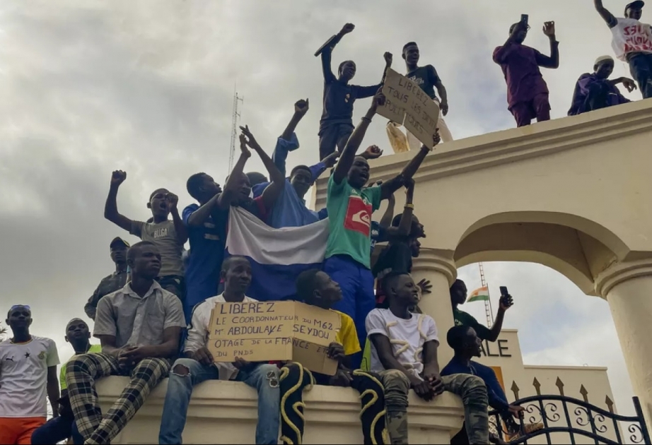 Niger Fransa ilə hərbi sazişi ləğv etdi