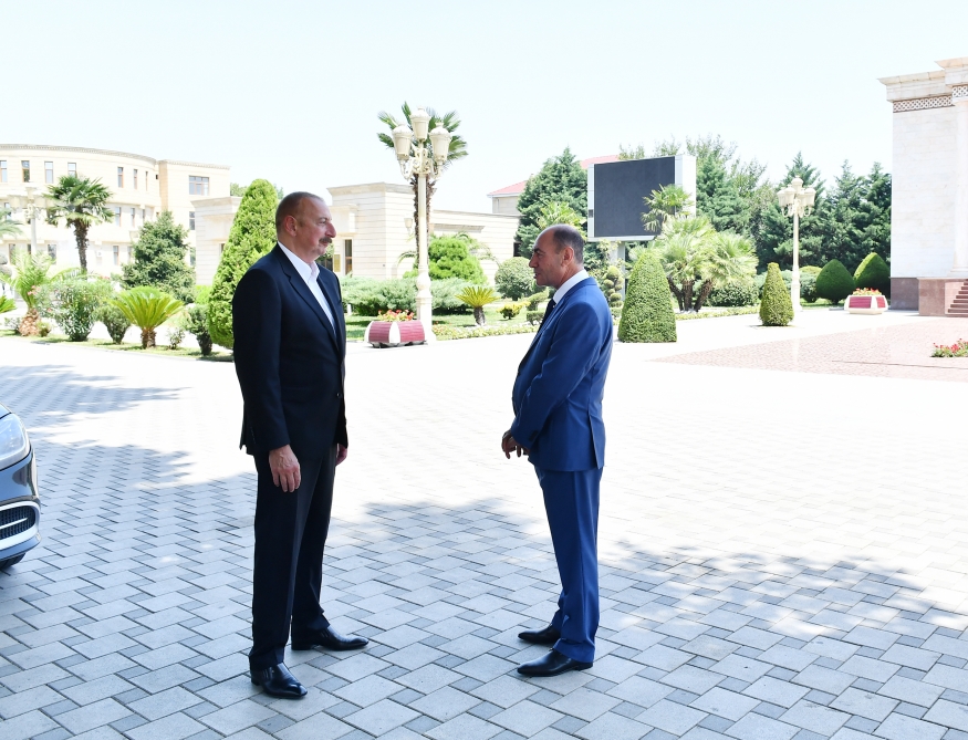 İlham Əliyev Samuxdan Bərdəyə getdi