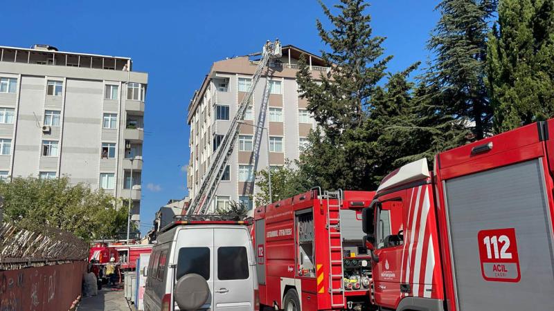 Qardaşının aldığı telefonu bəyənmədi, evi yandırdı