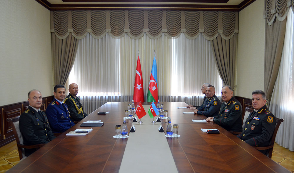 Kərim Vəliyev Türkiyənin kəşfiyyat rəisi ilə görüşdü