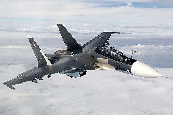 Rus qırıcısı qəzaya uğradı - Pilotlar öldü