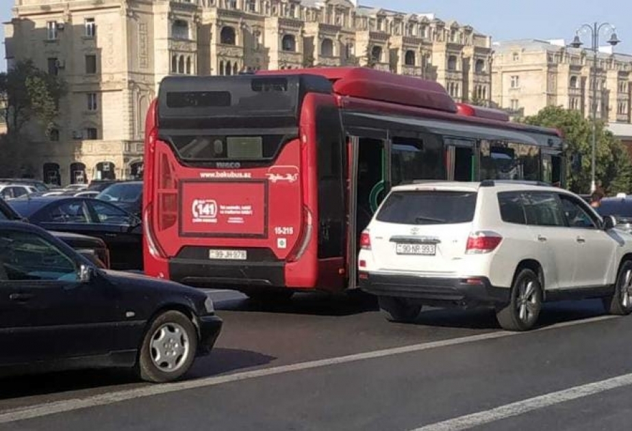 108 avtobus gecikir