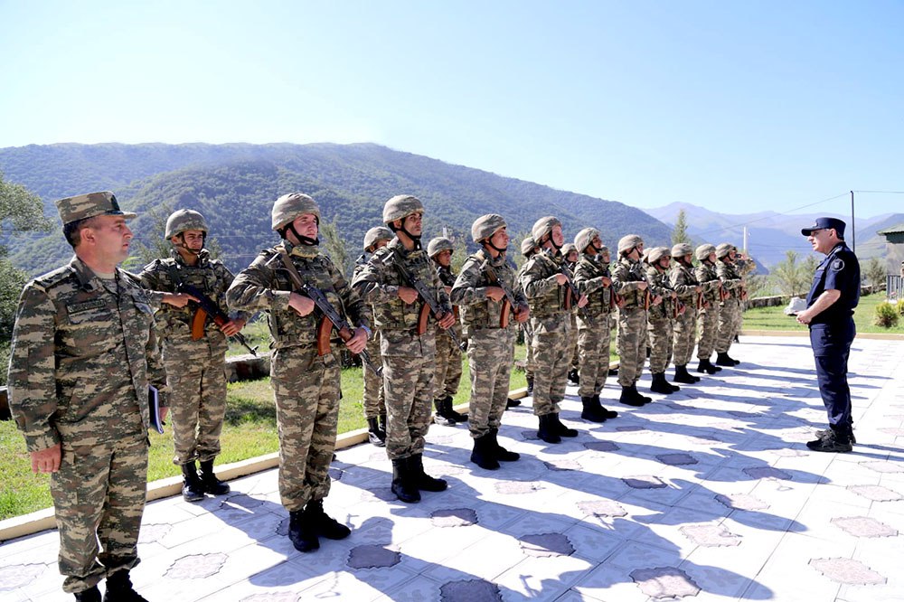 Baş prokuror Kəlbəcər və Laçında hərbçilərlə GÖRÜŞDÜ