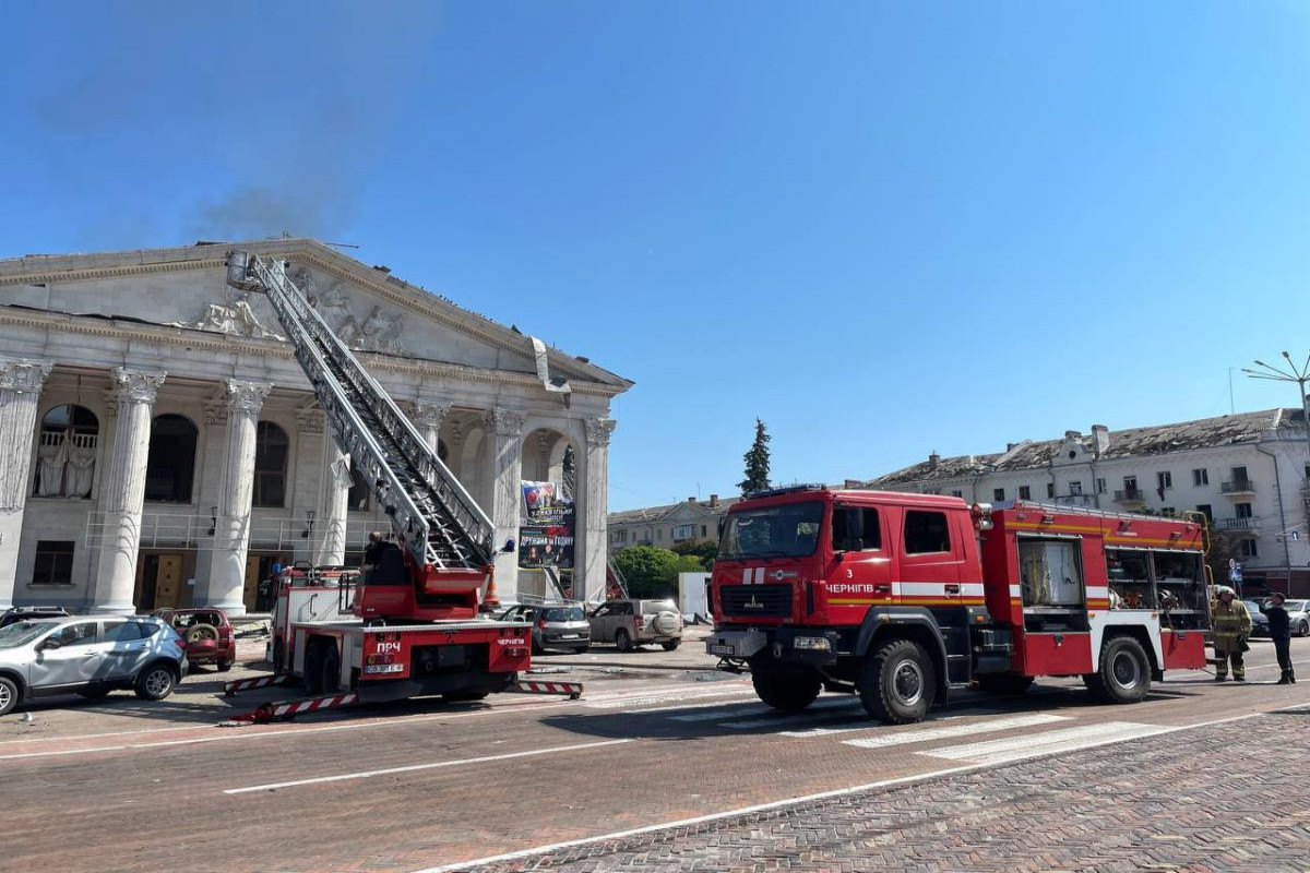 Ruslar Çerniqovu atəşə tutdu - 5 ölü, çoxlu yaralı var 
