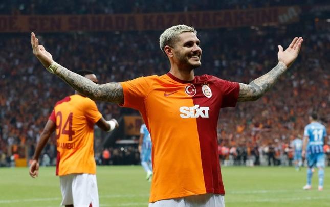 İkardi Hacinin rekordunu TƏKRARLADI