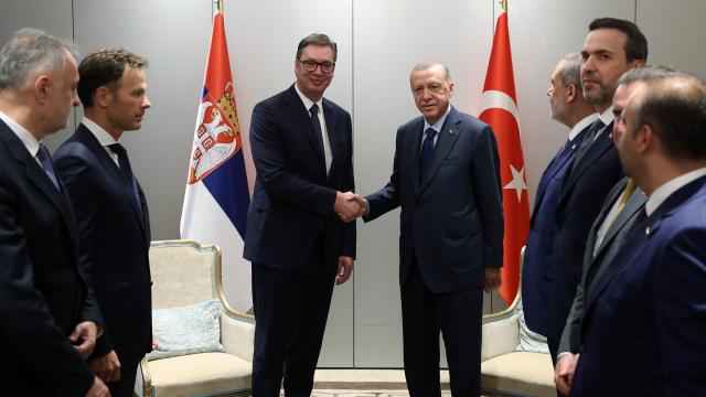 Ərdoğan serbiyalı həmkarı ilə görüşdü