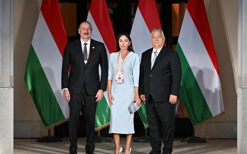 İlham Əliyev və xanımı ziyafətdə iştirak edib