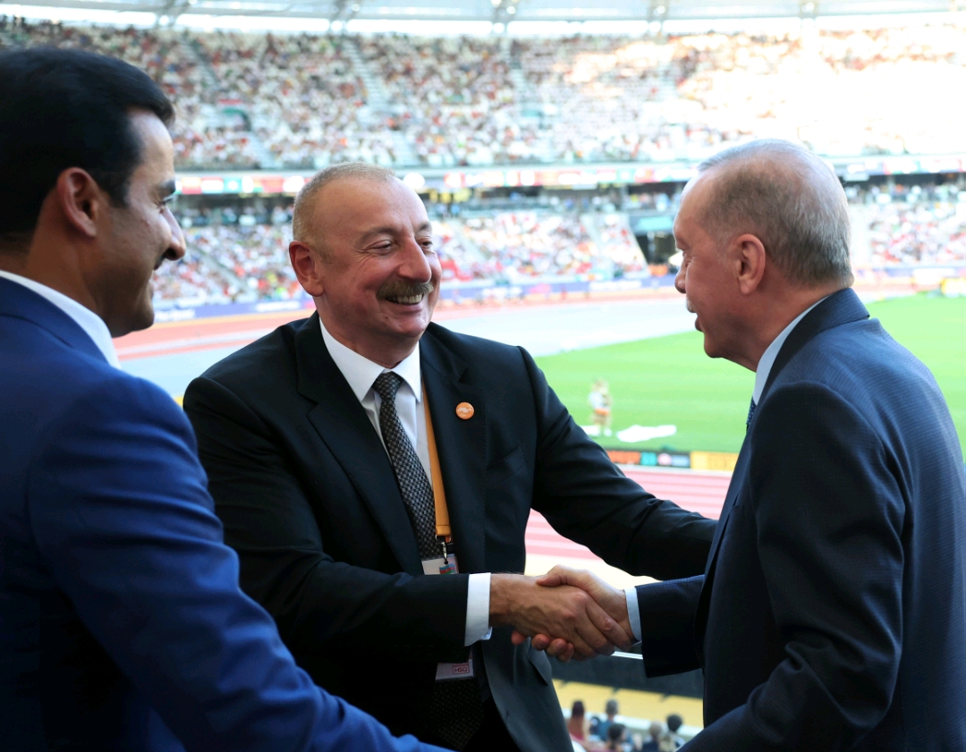 Liderlər Budapeştdə - FOTOLAR