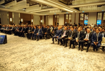 Bakıda Azərbaycan-Özbəkistan biznes forumu keçirildi