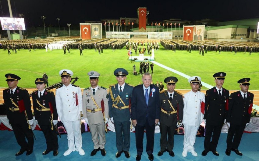 Türkiyədə 3 azərbaycanlıya zabit rütbəsi verildi - FOTO