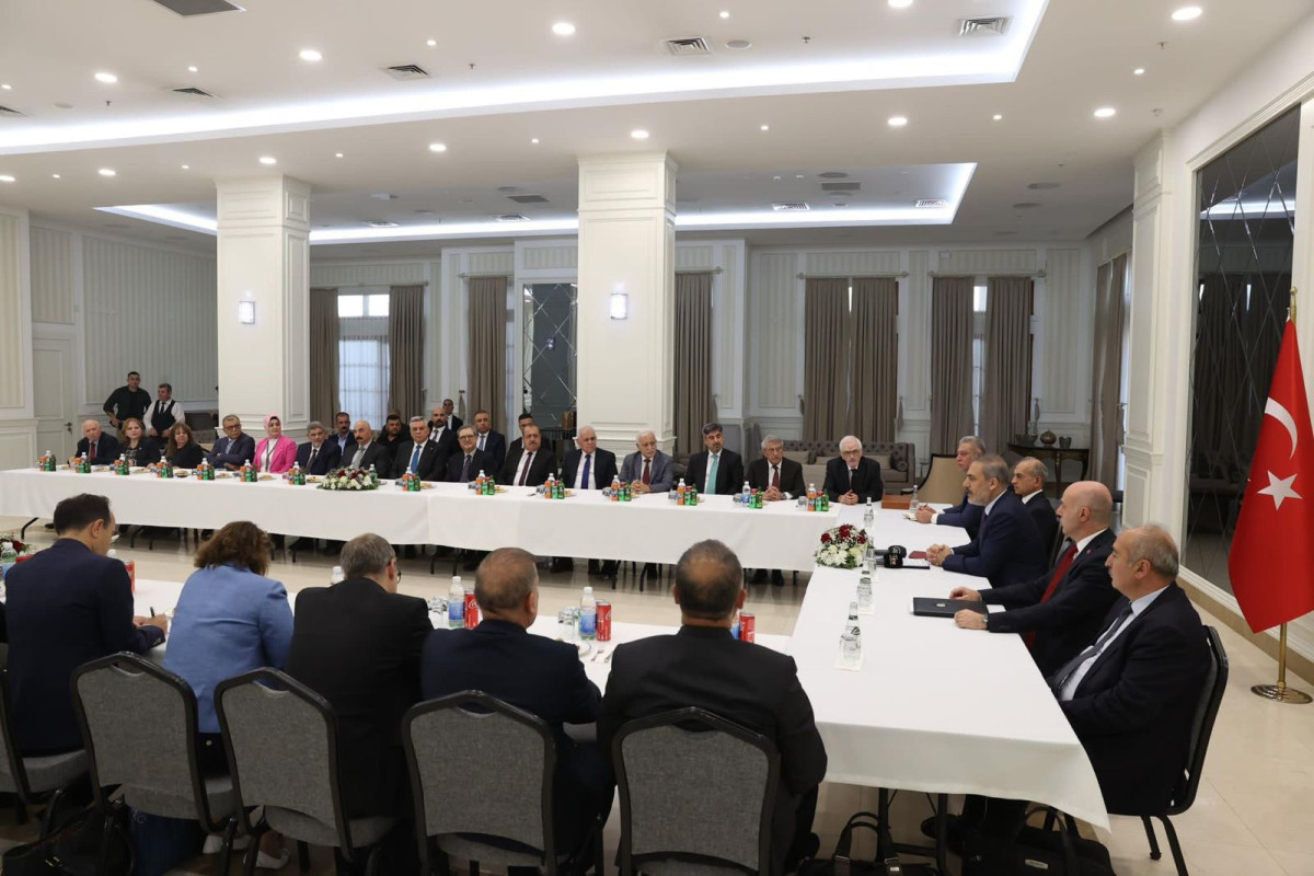 Fidan Türkmən Cəbhəsinin nümayəndə heyəti ilə görüşdü
