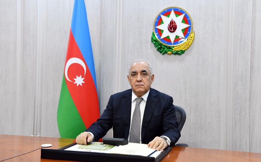 Əli Əsədov ukraynalı həmkarını TƏBRİK ETDİ