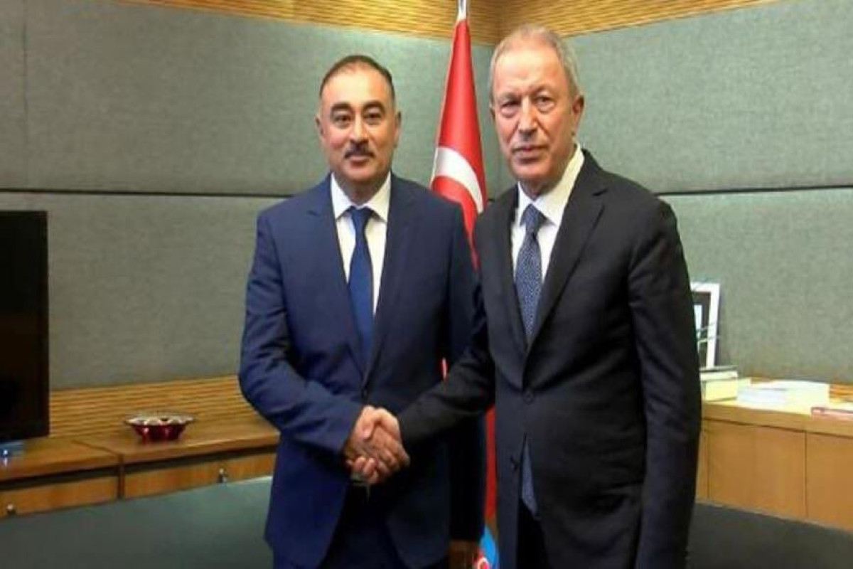 Azərbaycan səfiri Hulusi Akarla görüşdü 
