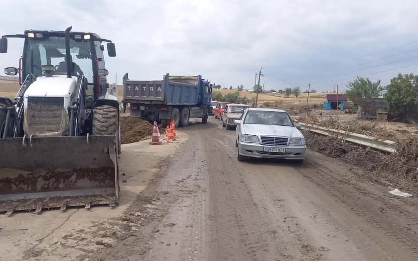 Bakı-Şamaxı-Yevlax yolunda hərəkət qismən bərpa olundu