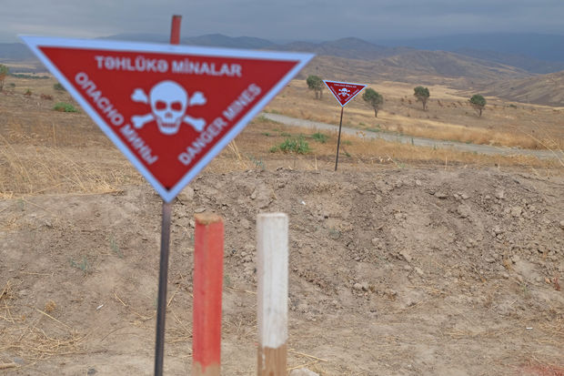 “Forbes” Azərbaycandakı mina problemini işıqlandırdı