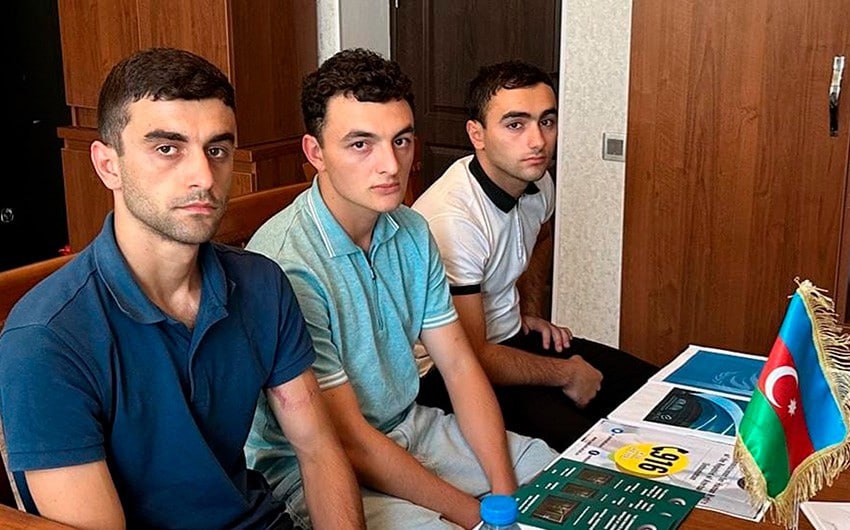 Ombudsman sərhəddə saxlanılan erməni futbolçularla GÖRÜŞDÜ