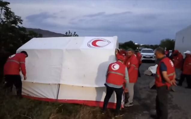 Humanitar yük üçün çadırda gecələyəcəklər - FOTO