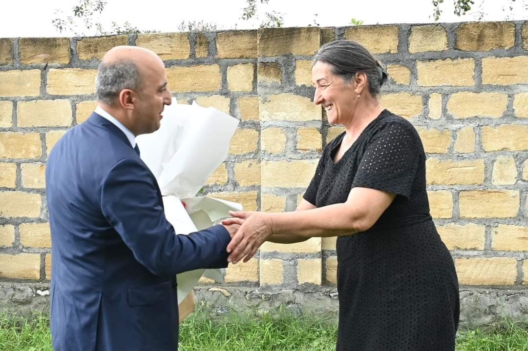 Sertifikasiyada yüksək bal toplayan şəhid anası: Yalnız bilik verməklə kifayətlənmirəm...