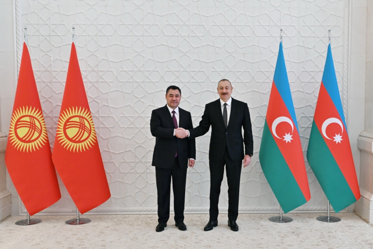 İlham Əliyev Qırğızıstan Prezidentini təbrik etdi
