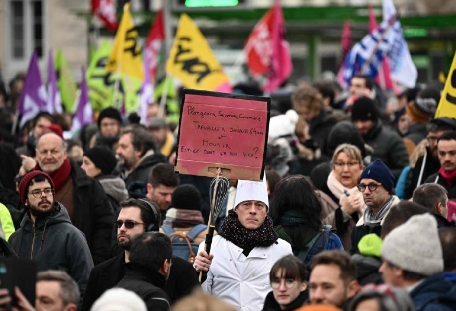 Fransanı yenidən etiraz nümayişləri bürüyür