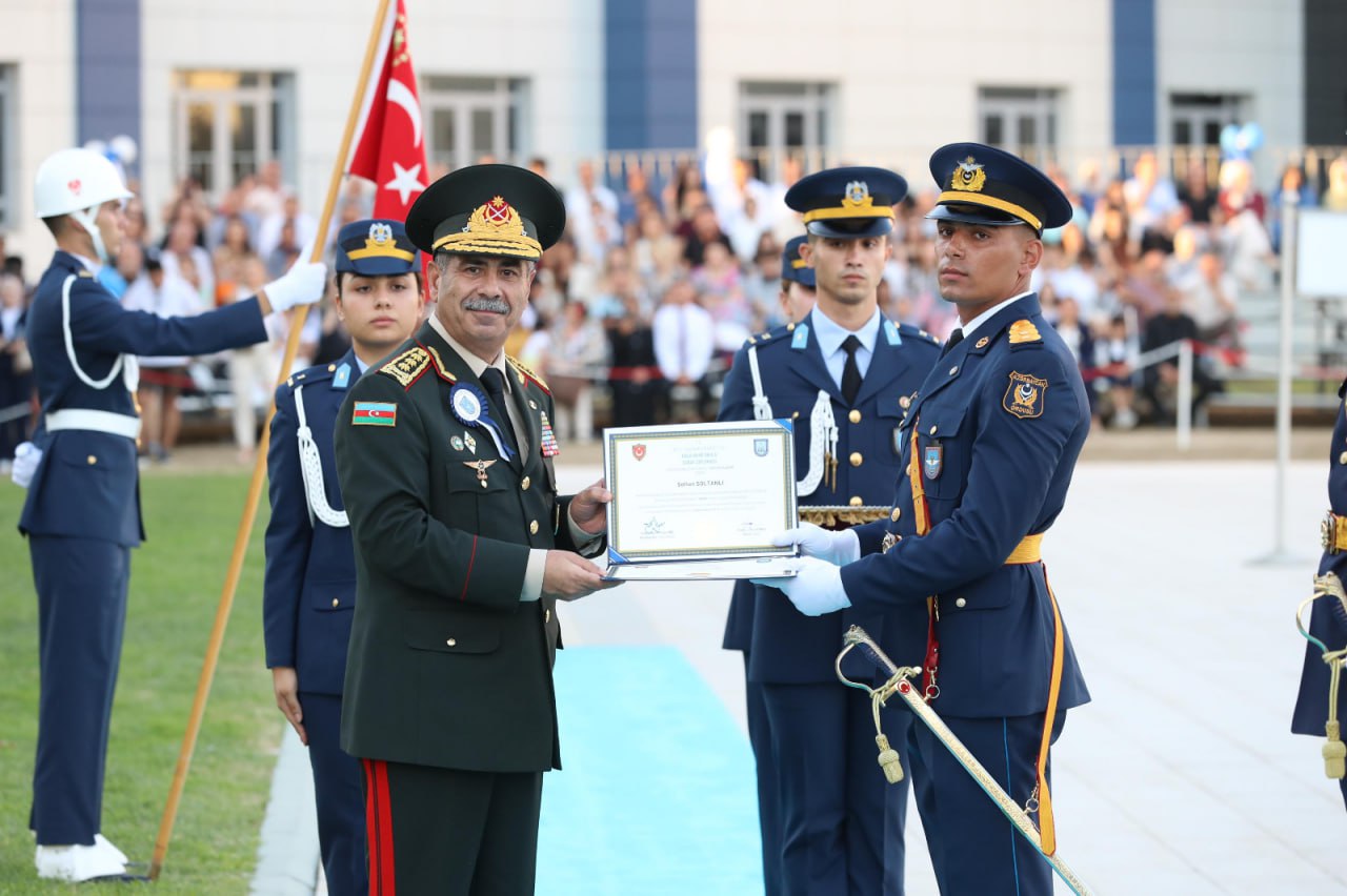 Zakir Həsənov Türkiyədə buraxılış mərasimlərində - FOTO