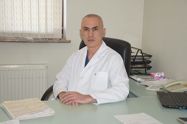 Baş həkim vəfat etdi 