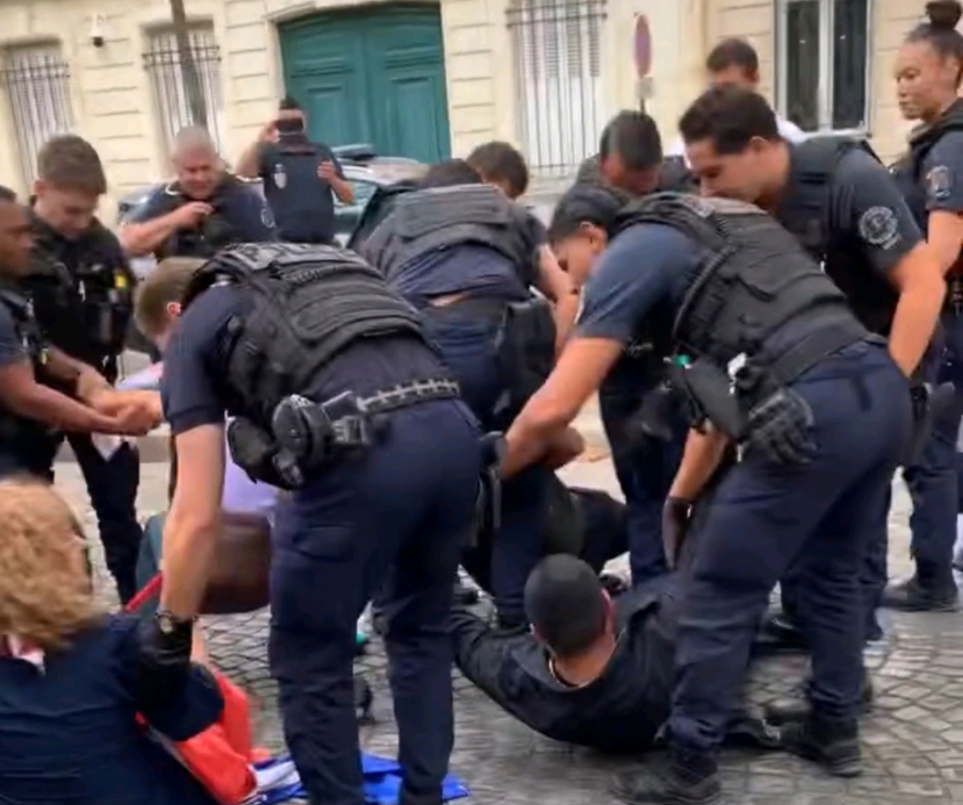 Erməni diasporu Parisdə rəzil oldu - FOTOLAR
