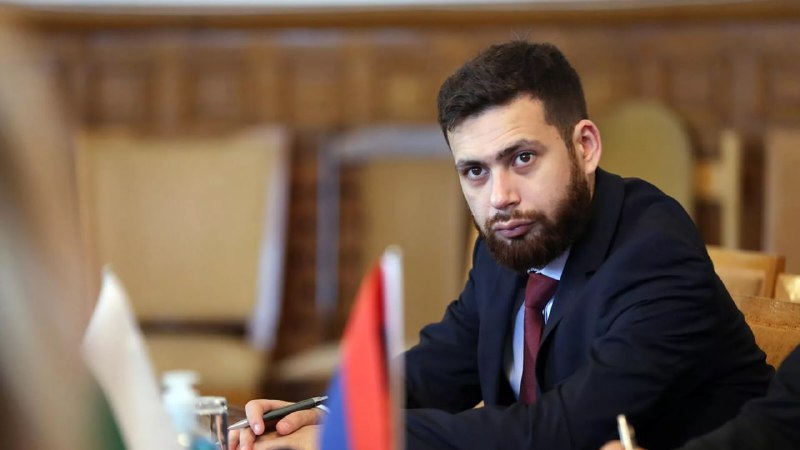 Rusiyanı Cənubi Qafqazdan kim çıxarmaq istəyir? - Mirzoyanın müavini də danışdı