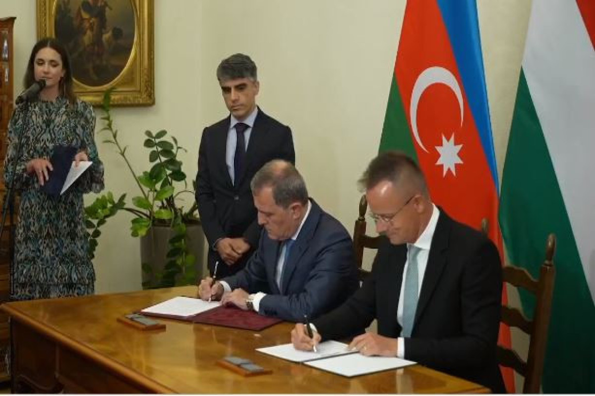 Azərbaycan və Macarıstan arasında protokol imzalandı