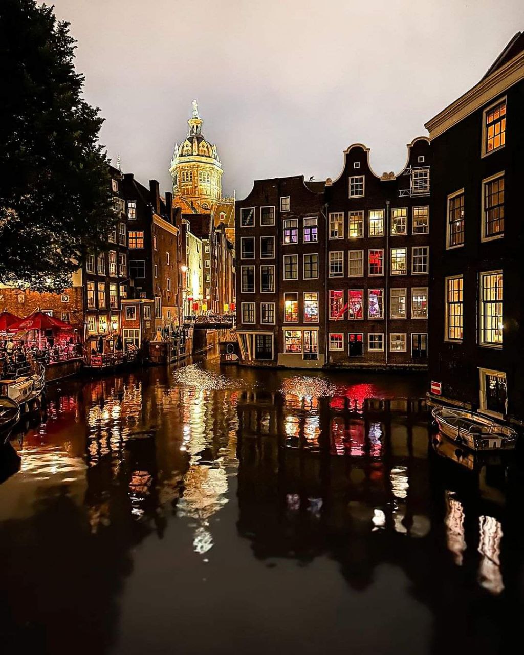 Amsterdam gecəsindən MƏNZƏRƏLƏR