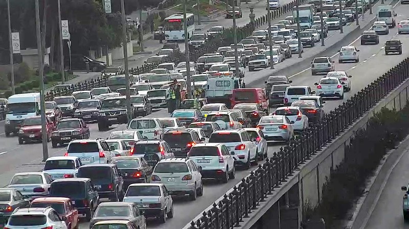 Bakını dəhşətli tıxac gözləyir! - Ekspertdən HƏYƏCAN TƏBİLİ