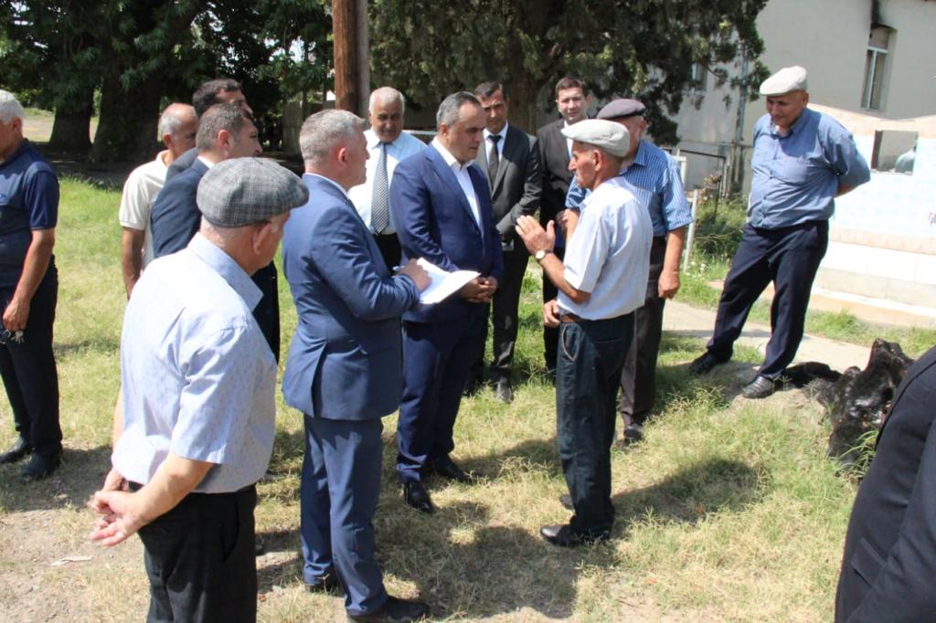 İcra başçısı yerli məmurlara tapşırıqlara verdi