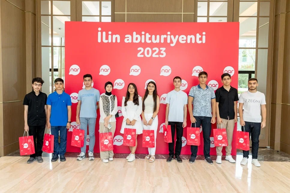 Yüksək bal yığan abituriyentlər Modern.az-a təşəkkür etdilər