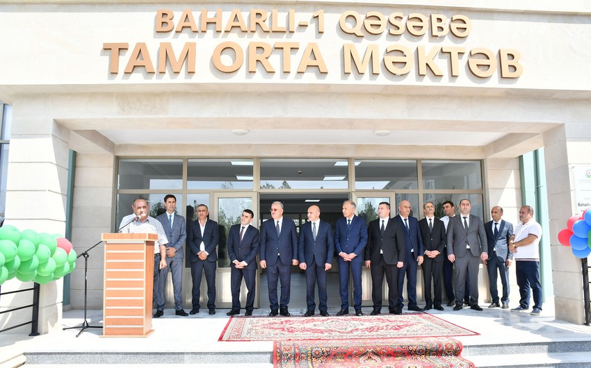 Ağdamda Baharlı qəsəbəsində məktəbinin açılışı oldu